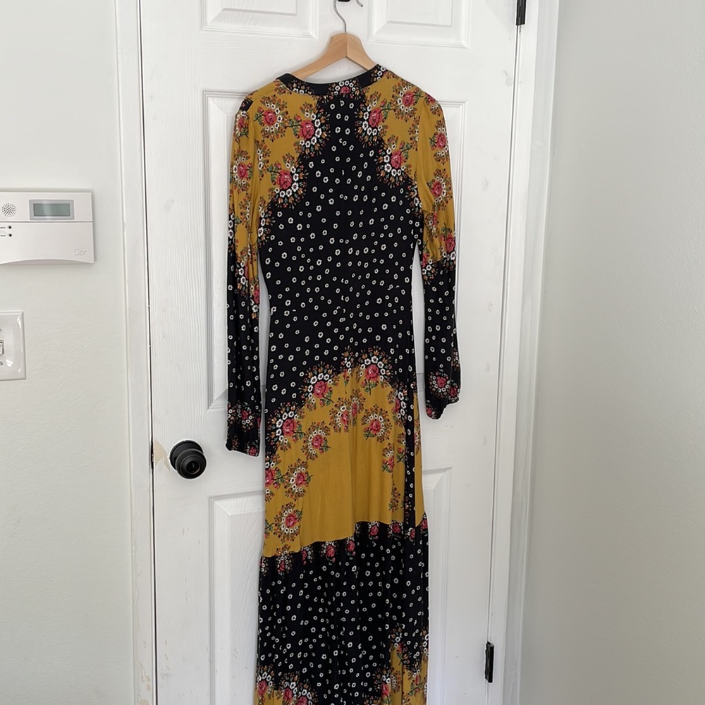 Dress - Picture 4 of 4